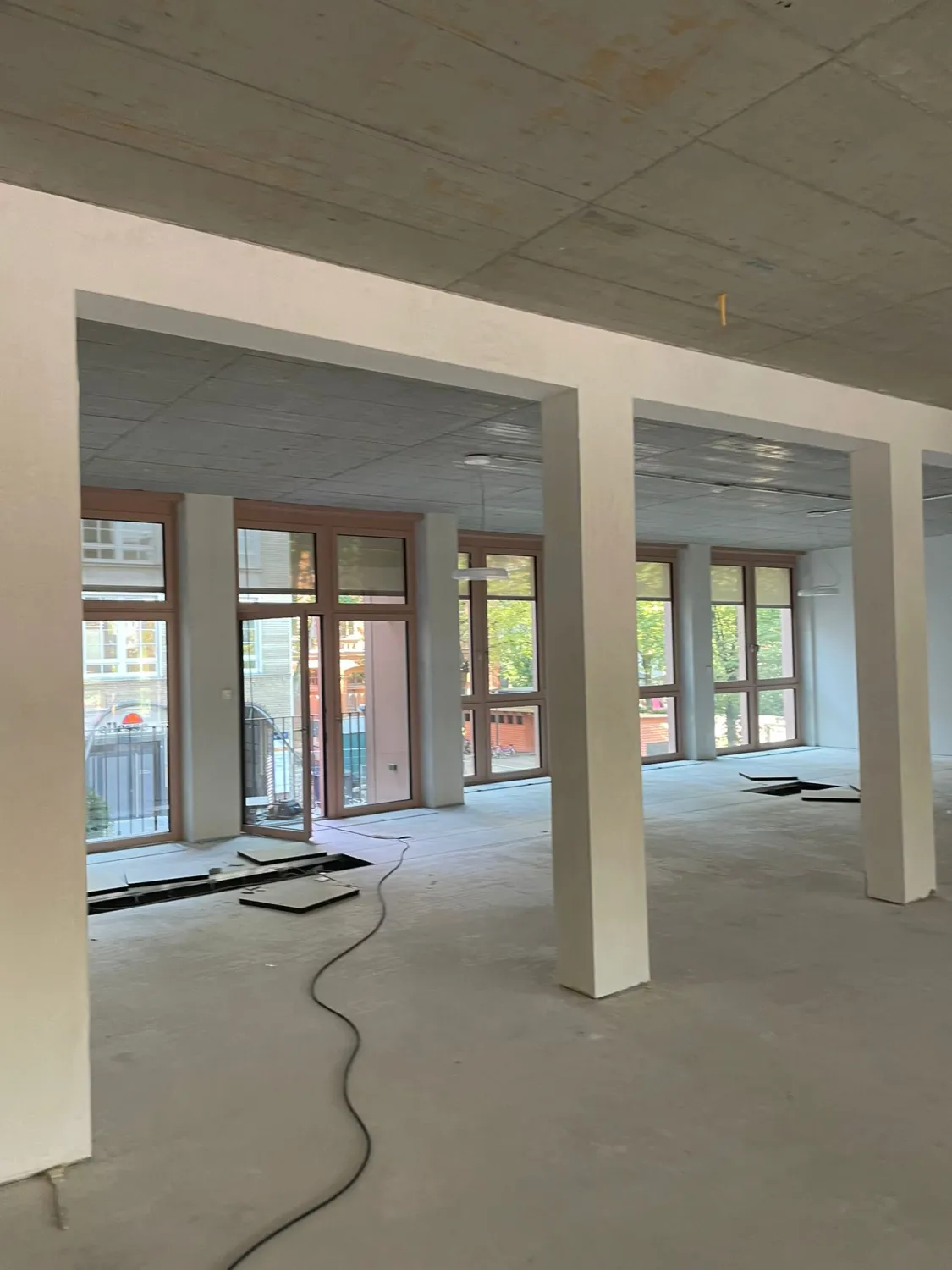 Akca Construction , Osman Akca ,Berlin ,Außenputz ,Innenputz ,Trockenbau,  Gebäudesanierung ,Wandputz