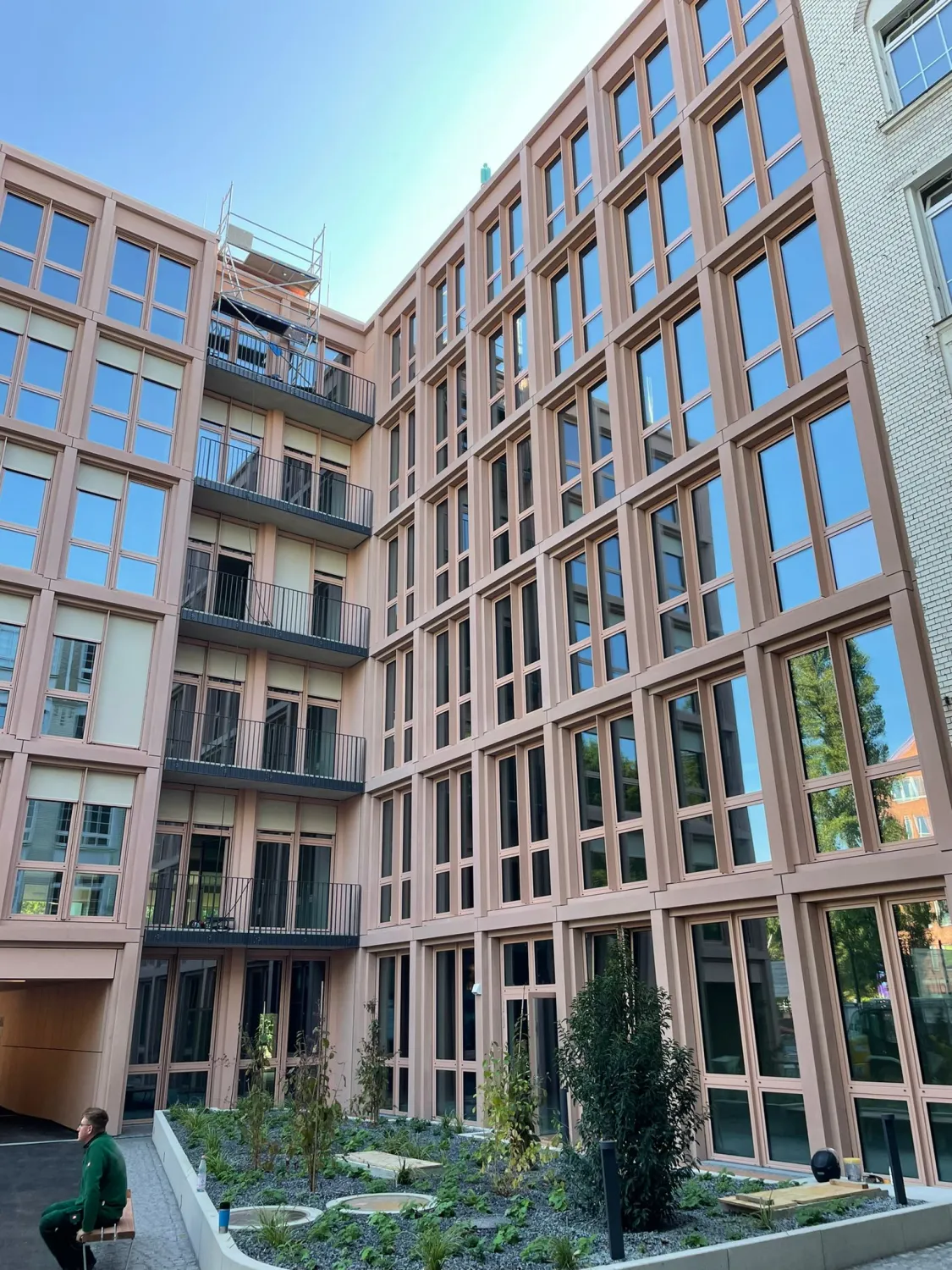 Akca Construction , Osman Akca ,Berlin ,Außenputz ,Innenputz ,Trockenbau,  Gebäudesanierung ,Wandputz
