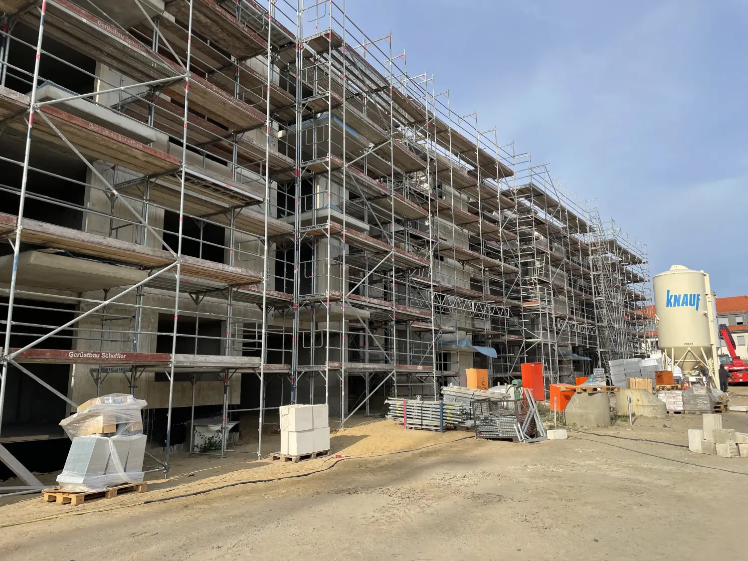 Akca Construction , Osman Akca ,Berlin ,Außenputz ,Innenputz ,Trockenbau,  Gebäudesanierung ,Wandputz