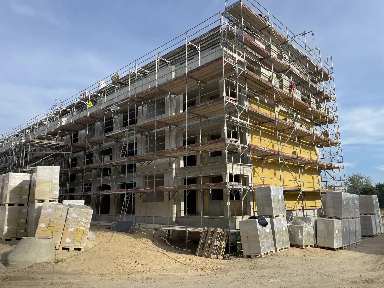 Akca Construction , Osman Akca ,Berlin ,Außenputz ,Innenputz ,Trockenbau,  Gebäudesanierung ,Wandputz